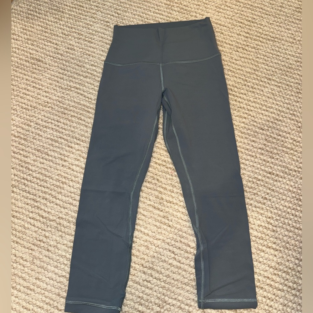 Lululemon cropped leggings